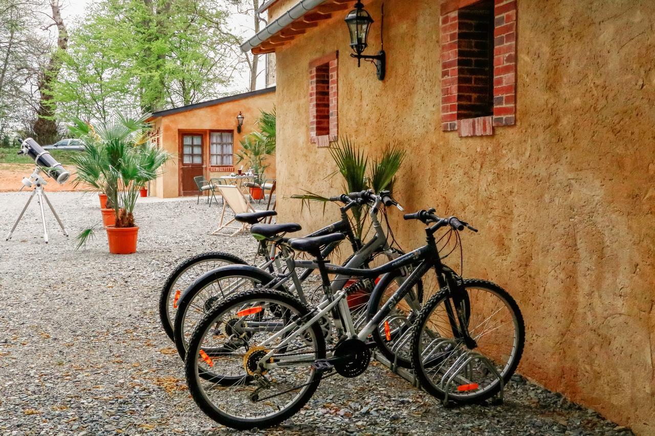 Hotel Des 4 Continents - Le Mans Saint-Saturnin  Esterno foto